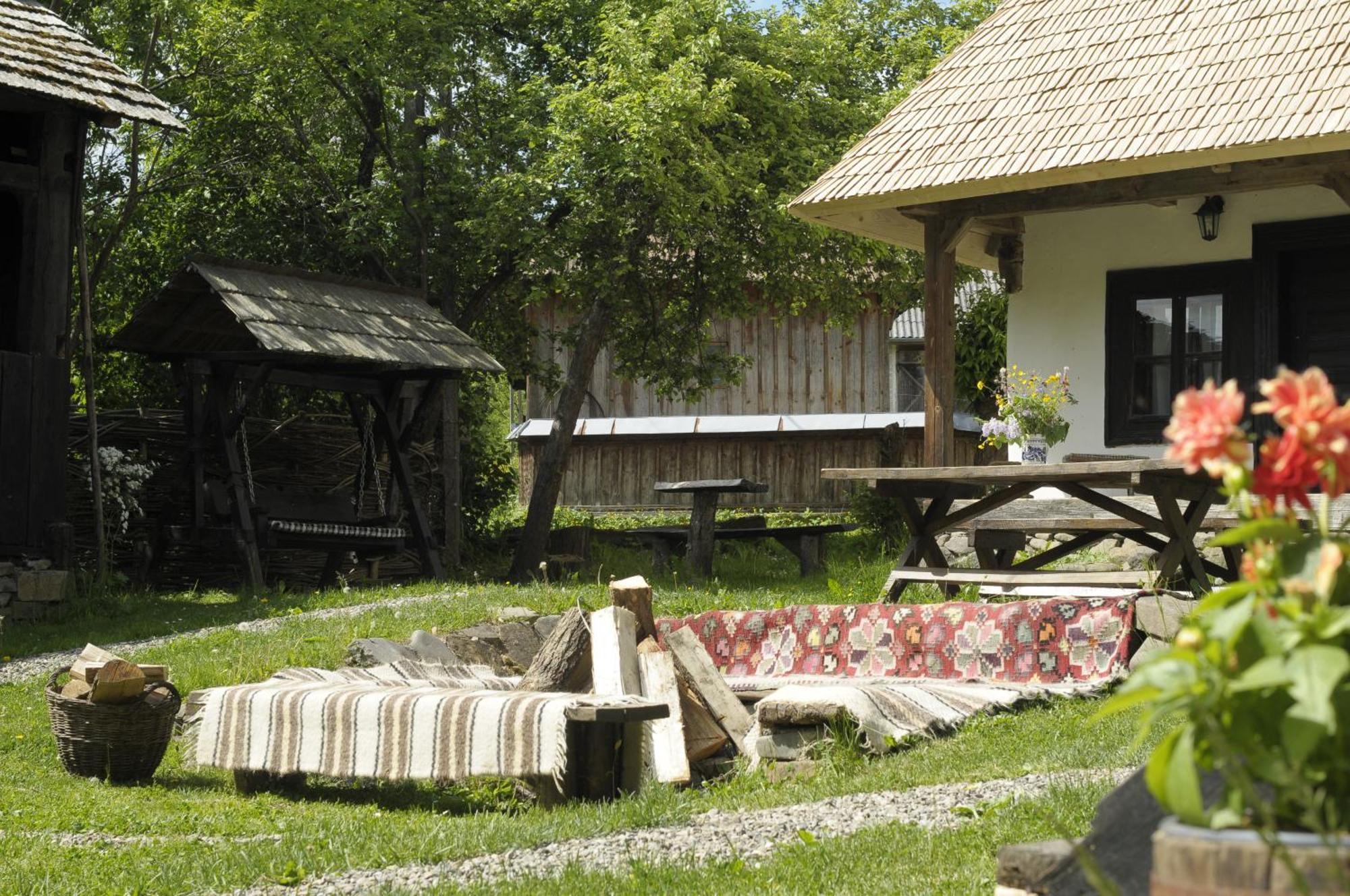 The Village Pension Breb 外观 照片