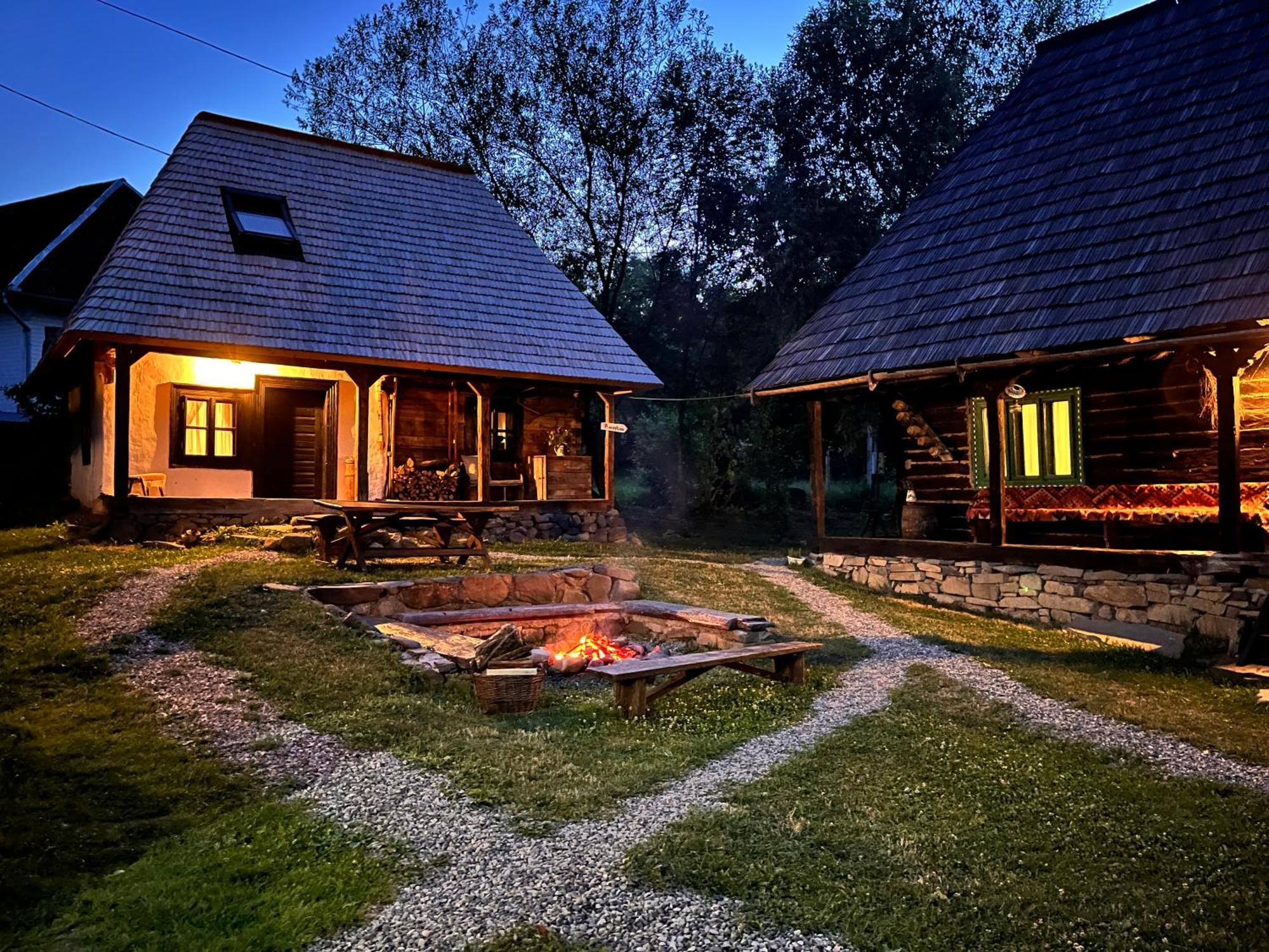 The Village Pension Breb 外观 照片